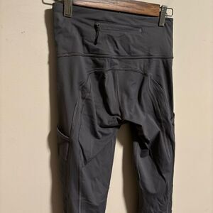 Lululemon Speed Up Tight *Full-On Luxtreme 28" Melanite- Size 4